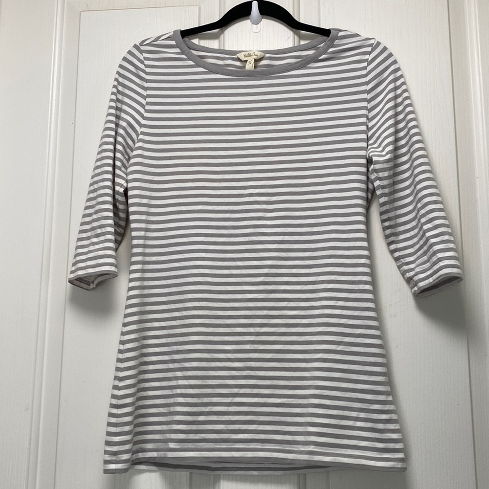 Matilda Jane Sz S Grey and Crème Stripe Knit Shirt